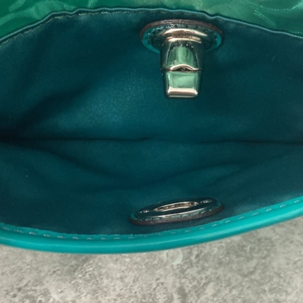 Teal Coach Wristlet, Dust bag And Blue Coach Tag - Picture 5 of 6